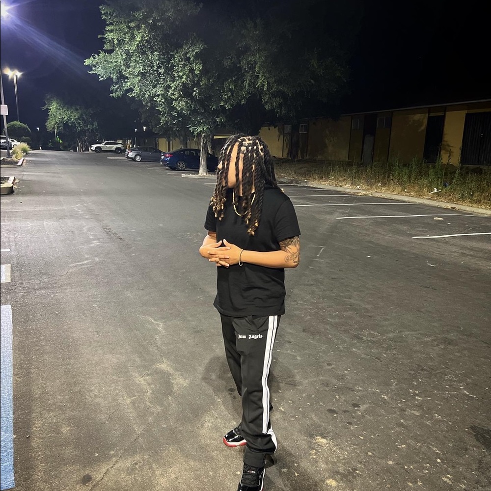 Meet your Posher, Jenessa